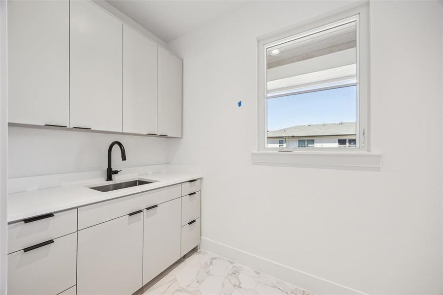 Furnished interior view inside a new home in , Dallas (Image 11).