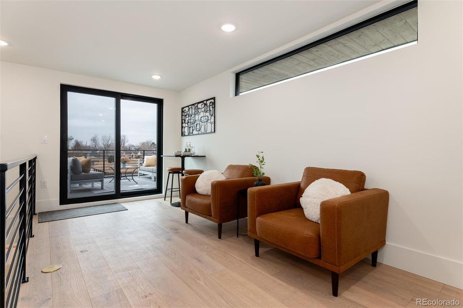 Upper Level Entertainment Area