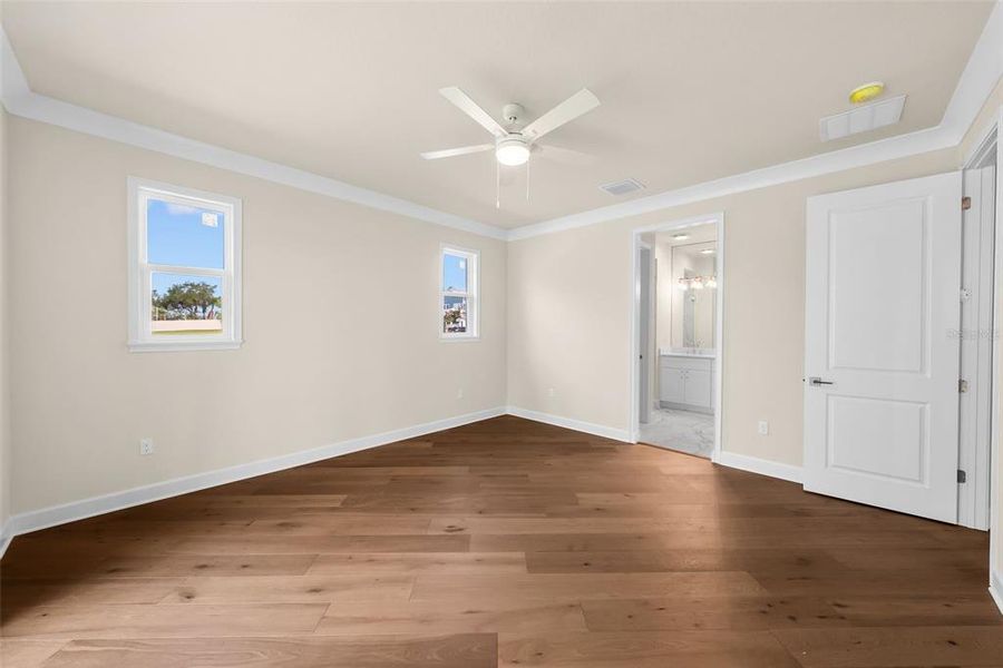 Spacious, unfurnished interior of a new home in , Tarpon Springs (Image 33). Spacious, unfurnished interior of a new home in , Tarpon Springs (Image 33).