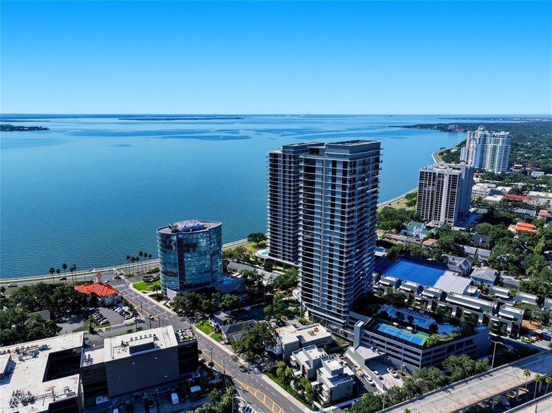 Condo located in Tampa, FL showcasing its design and architecture (Image 27). Condo located in Tampa, FL showcasing its design and architecture (Image 27).
