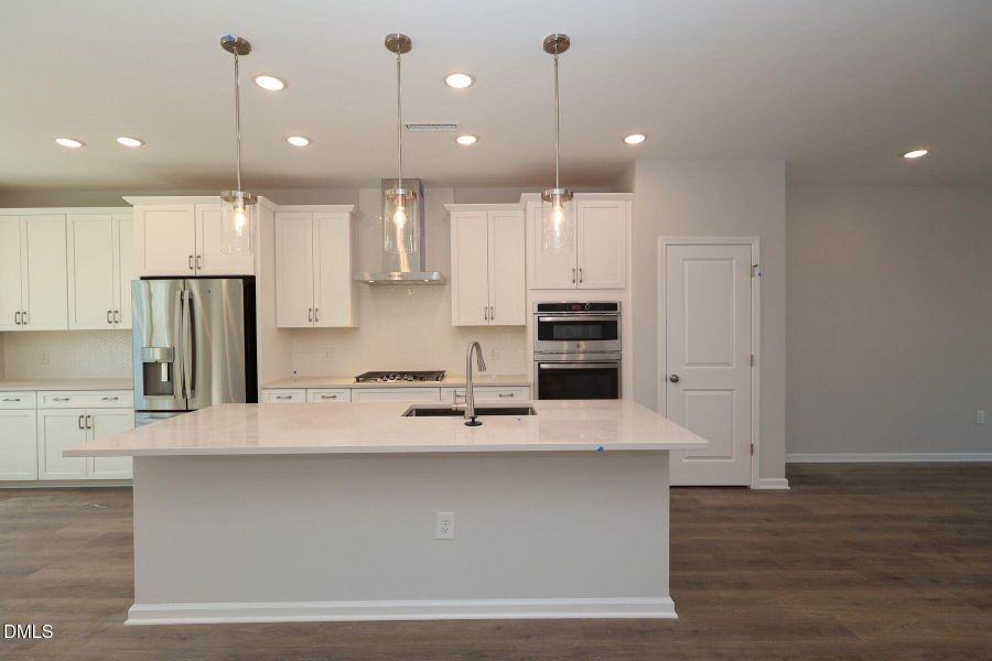 3651481_50060 3651481_50060