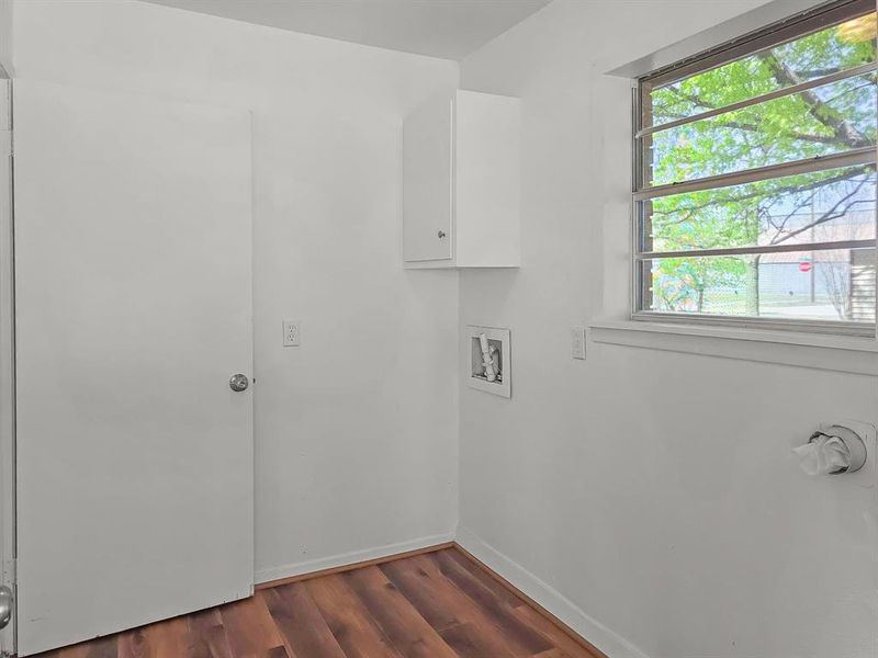 Spacious, unfurnished interior of a new home in , Brownwood (Image 12).