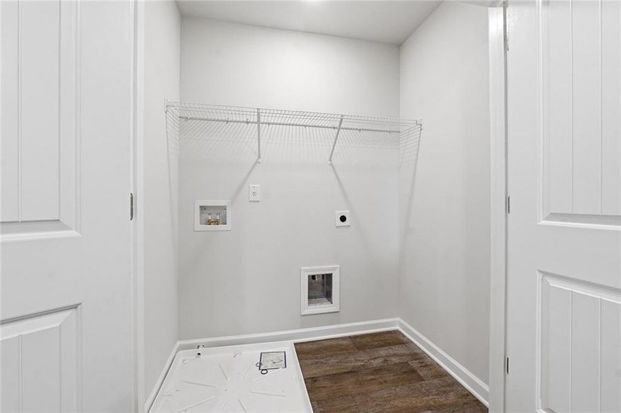 Spacious, unfurnished interior of a new home in Carolina, Palmetto (Image 20).