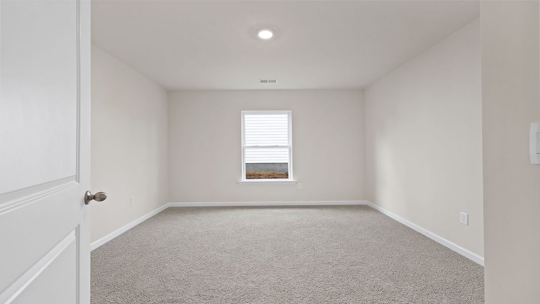 Spacious, unfurnished interior of a new home in Harrier Point, Woodruff (Image 19).