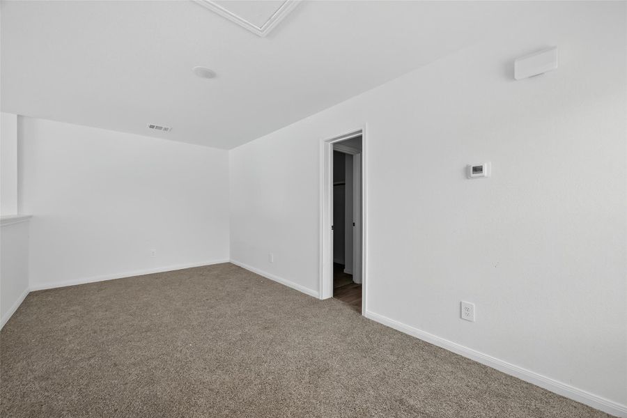 Spacious, unfurnished interior of a new home in Marie Village, Conroe (Image 11). Spacious, unfurnished interior of a new home in Marie Village, Conroe (Image 11).