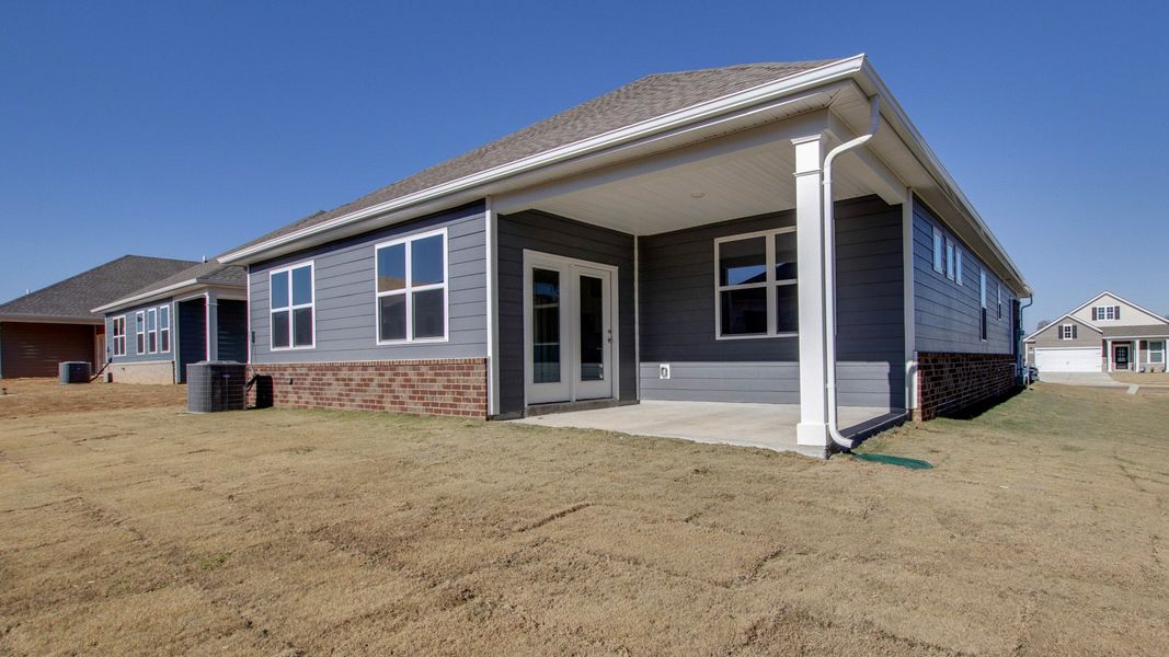 Representative exterior details of a home built from the Bristol by D.R. Horton in Legacy Farms, White House (Image 4).