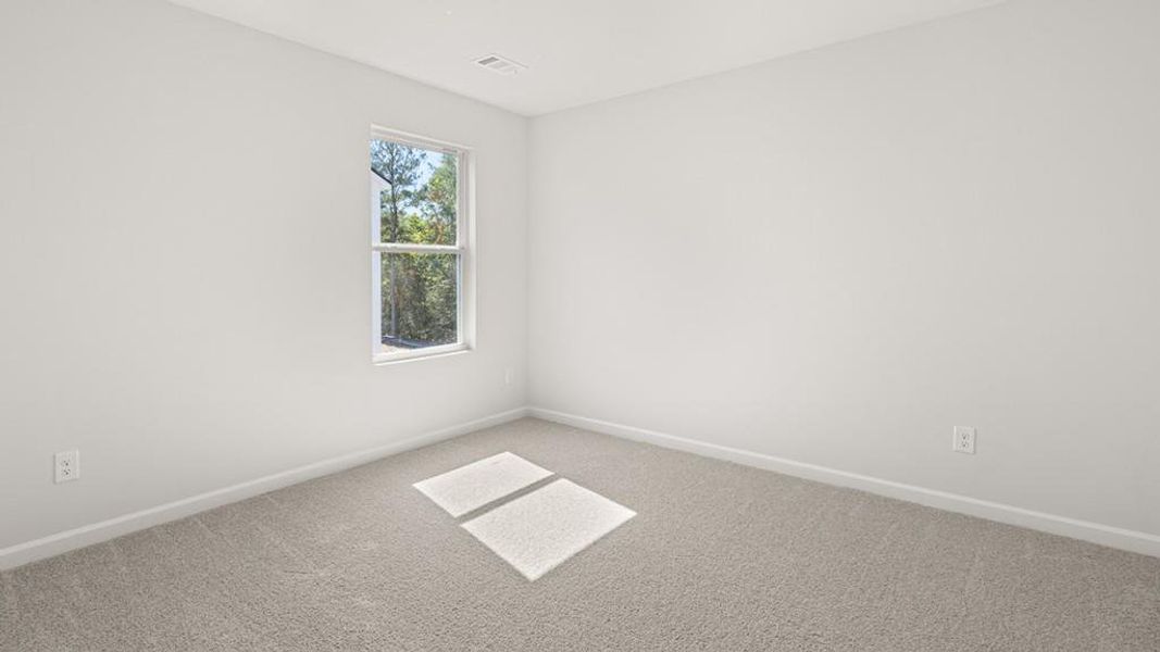 Spacious, unfurnished interior of a new home in Parkside at Carter Grove, Cartersville (Image 28).