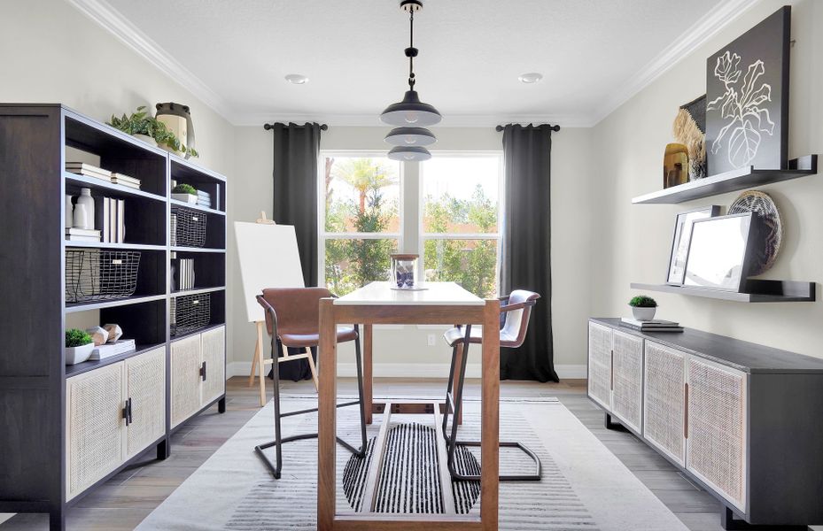 Representative furnished interior of a home built from the Renown by Del Webb in Del Webb Saint Johns, St. Johns (Image 11).