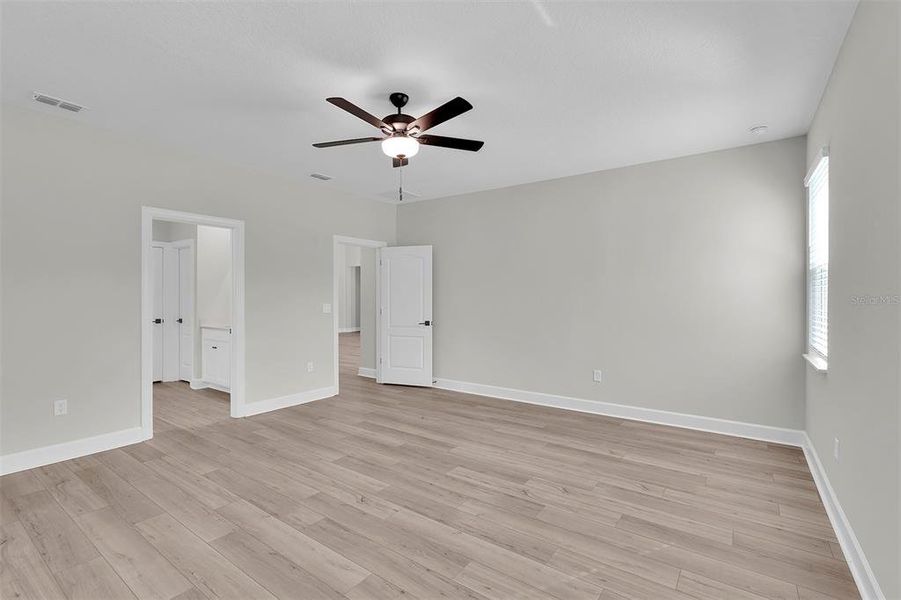 Spacious, unfurnished interior of a new home in , Palm Coast (Image 17).