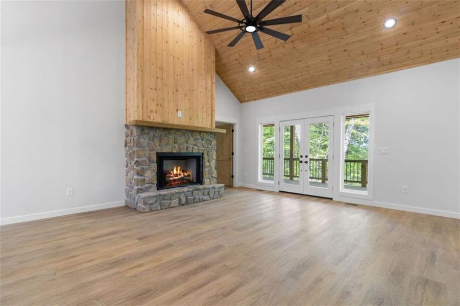 Spacious, unfurnished interior of a new home in , Ellijay (Image 32).