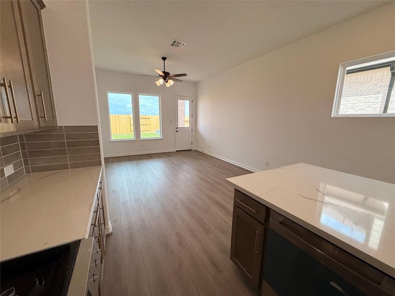 Spacious, unfurnished interior of a new home in Wildrye, Waller (Image 20).