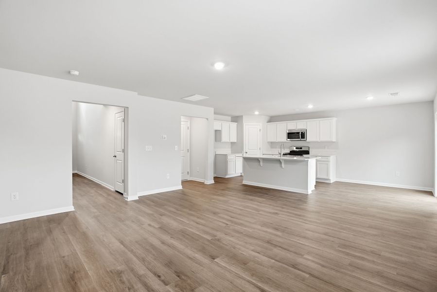Representative unfurnished interior of a home built from the Beechwood by McGuinn Homes in South Welcome, Greenville (Image 18).