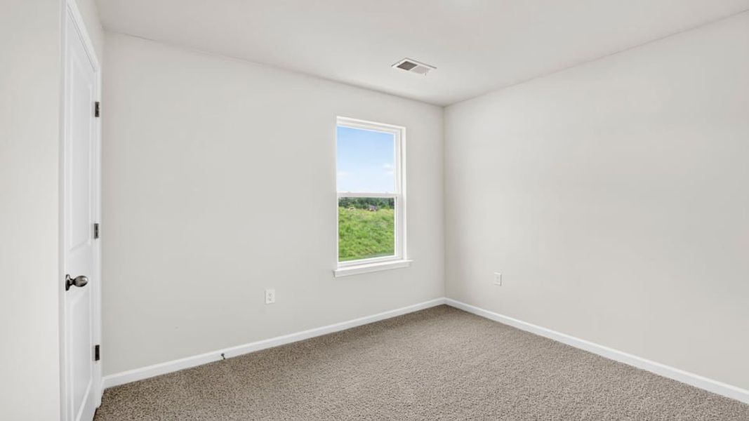 Spacious, unfurnished interior of a new home in Tyger Pines, Moore (Image 29).