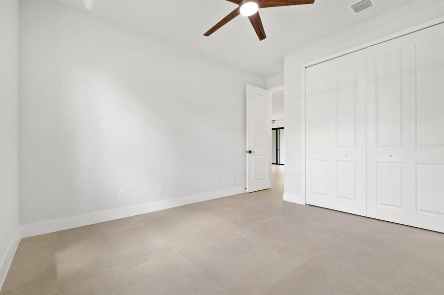 guest bedroom 3