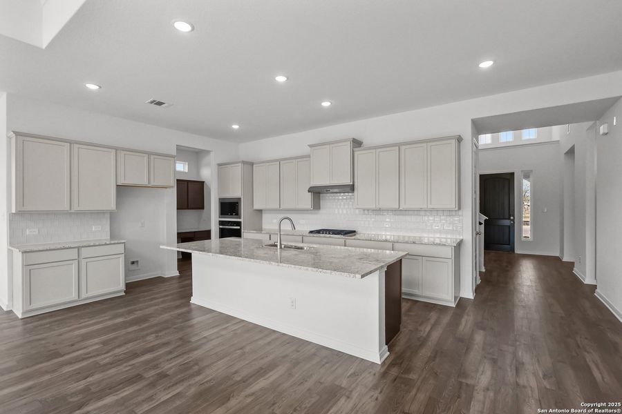 Furnished interior view inside a new home in Stillwater Ranch 60', San Antonio (Image 9).