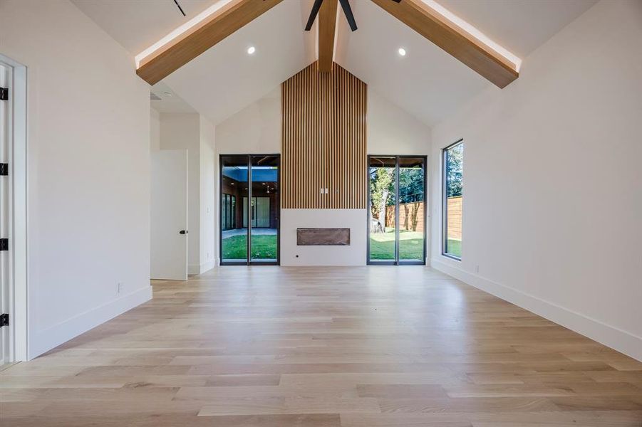 PRIMARY BEDROOM PRIMARY BEDROOM