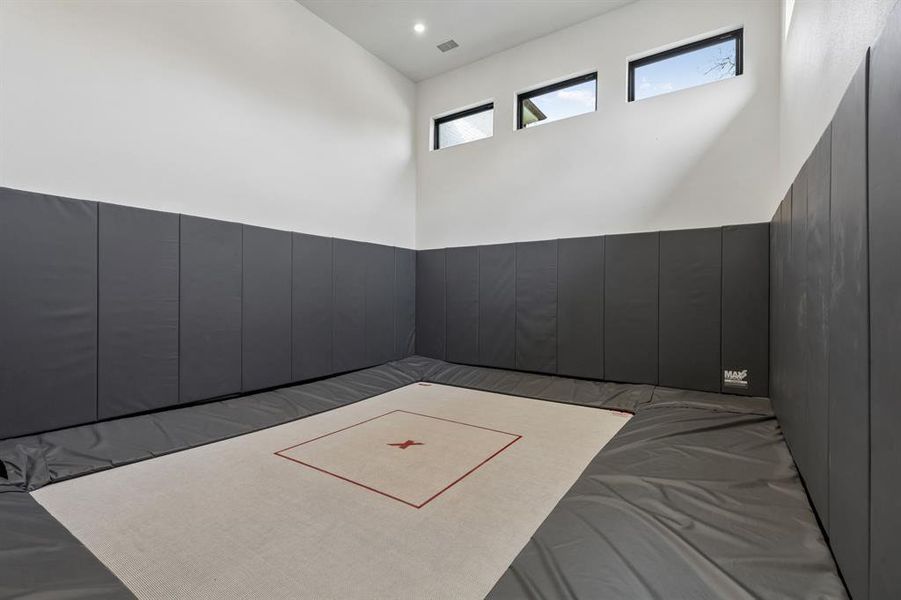 Image 39 of a home in . Image 39 of a home in .