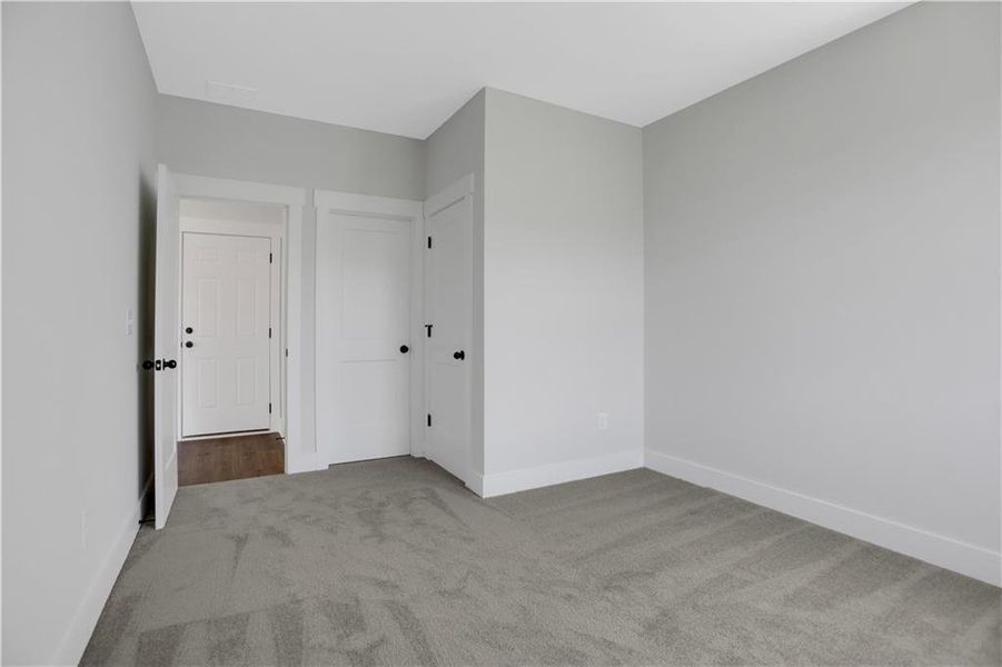 Spacious, unfurnished interior of a new home in Twin Lakes, Hoschton (Image 38).