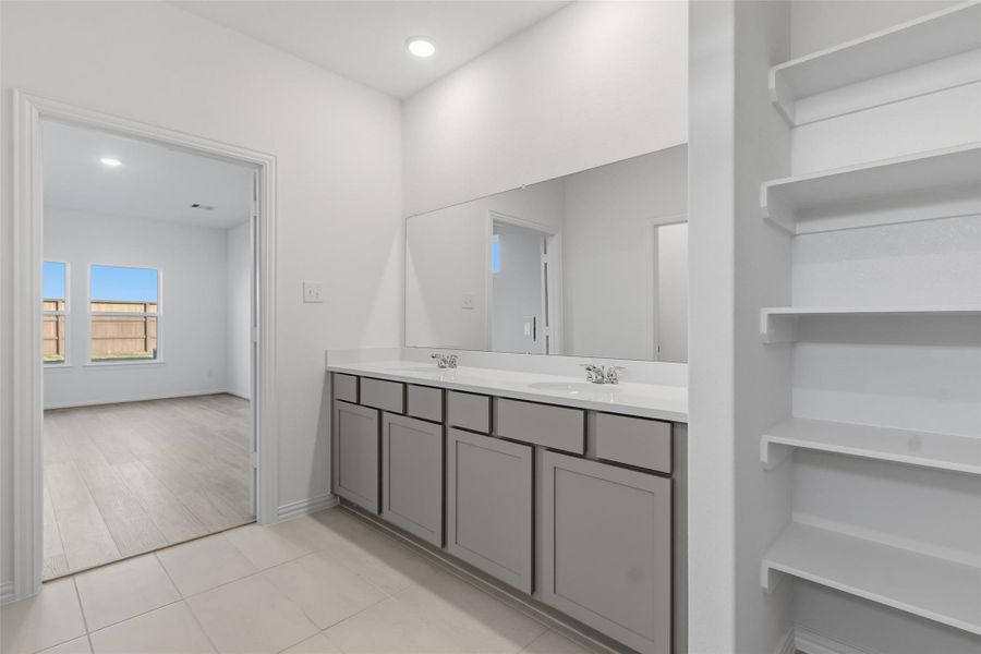 Furnished interior view inside a new home in Oakwood Estates, Waller (Image 8).