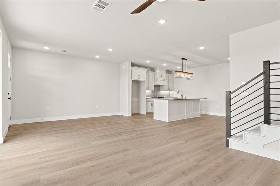 012-2884Enfield-TheColony-TX-75056-Living.jpg-SMALL 012-2884Enfield-TheColony-TX-75056-Living.jpg-SMALL