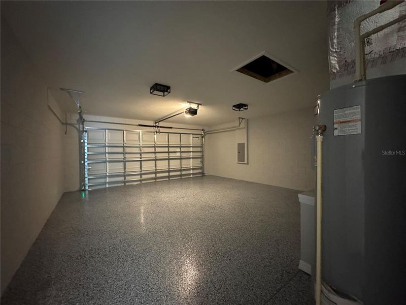 Spacious, unfurnished interior of a new home in , Ocala (Image 16).