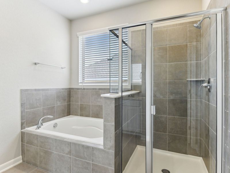 Primary suite bathroom in the Matador floorplan at a Meritage Homes community.