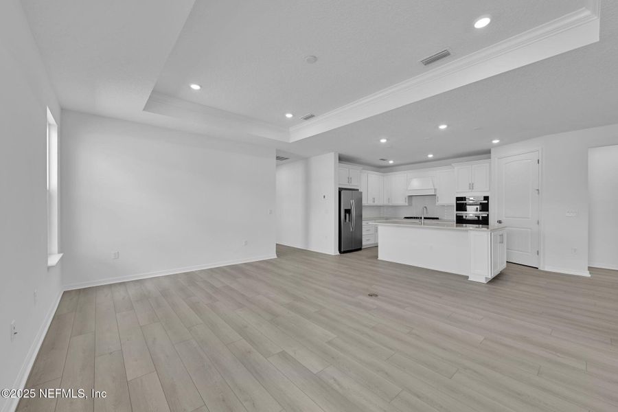 Spacious, unfurnished interior of a new home in Del Webb Nocatee, Ponte Vedra (Image 22).