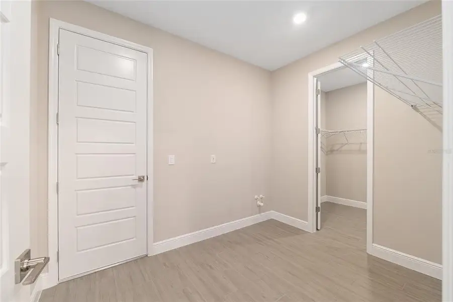 Spacious, unfurnished interior of a new home in , Ocala (Image 44).