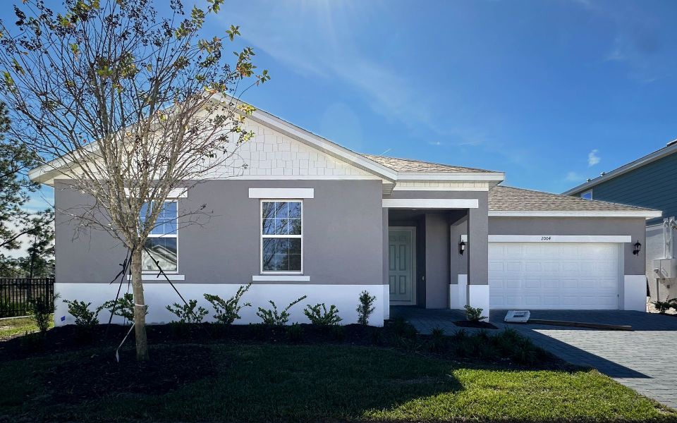 Front Exterior View of a Modern Central Florida Home