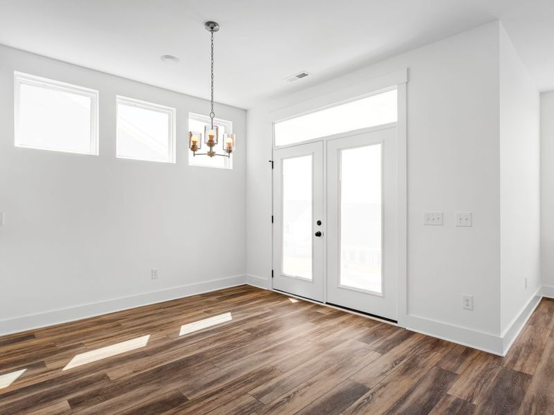 Spacious, unfurnished interior of a new home in Meadow Ridge Estates, Josephine (Image 15).