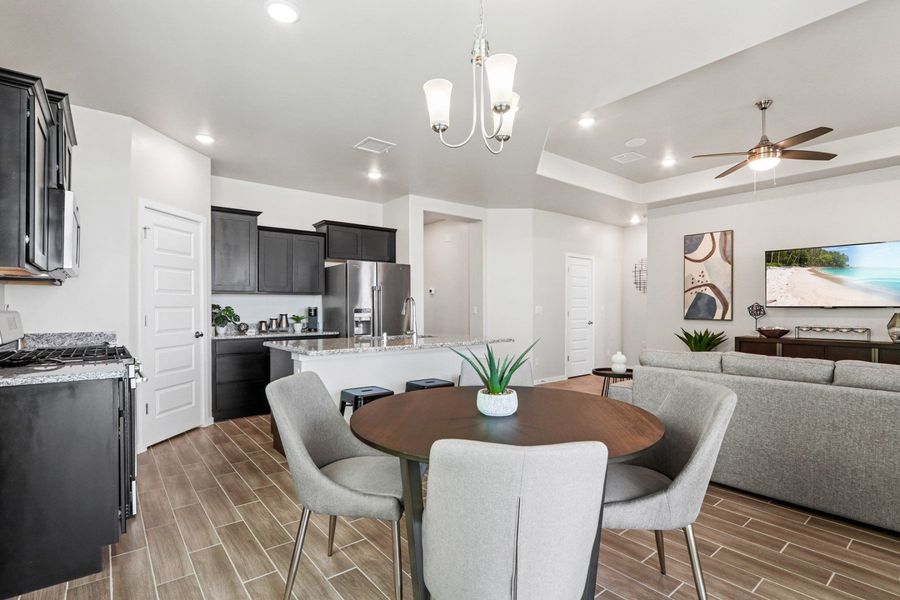 Representative furnished interior of a home built from the Shalem by Hakes Brothers in Hillside Park, El Paso (Image 7).