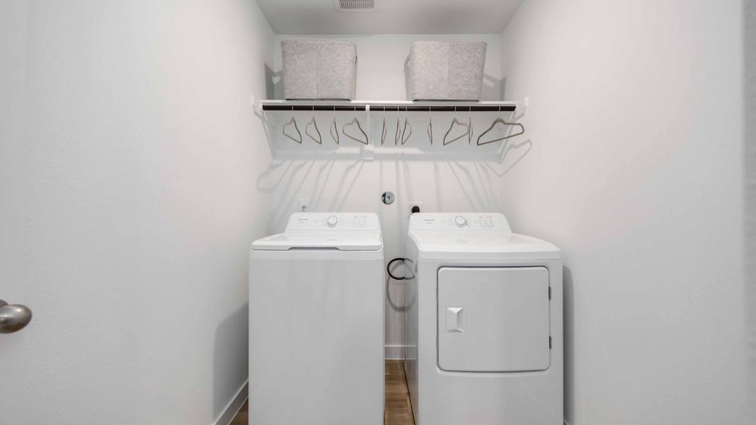 Furnished interior view inside a new home in Mansfield Park, Houston (Image 7).