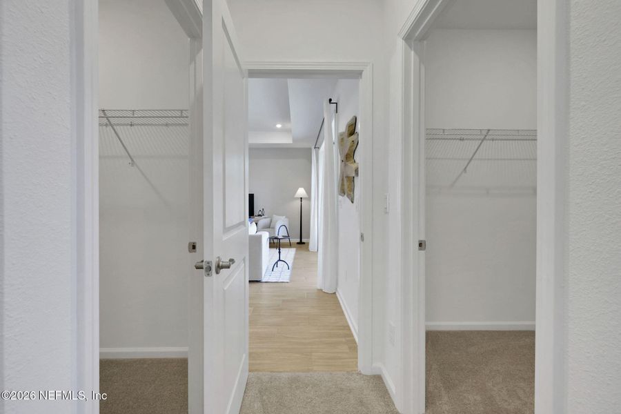 Spacious, unfurnished interior of a new home in Seminole Trace, Palm Coast (Image 25).