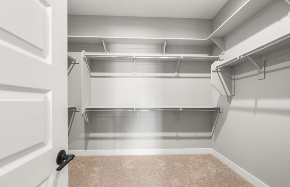Spacious, unfurnished interior of a new home in Visara, Surprise (Image 17).