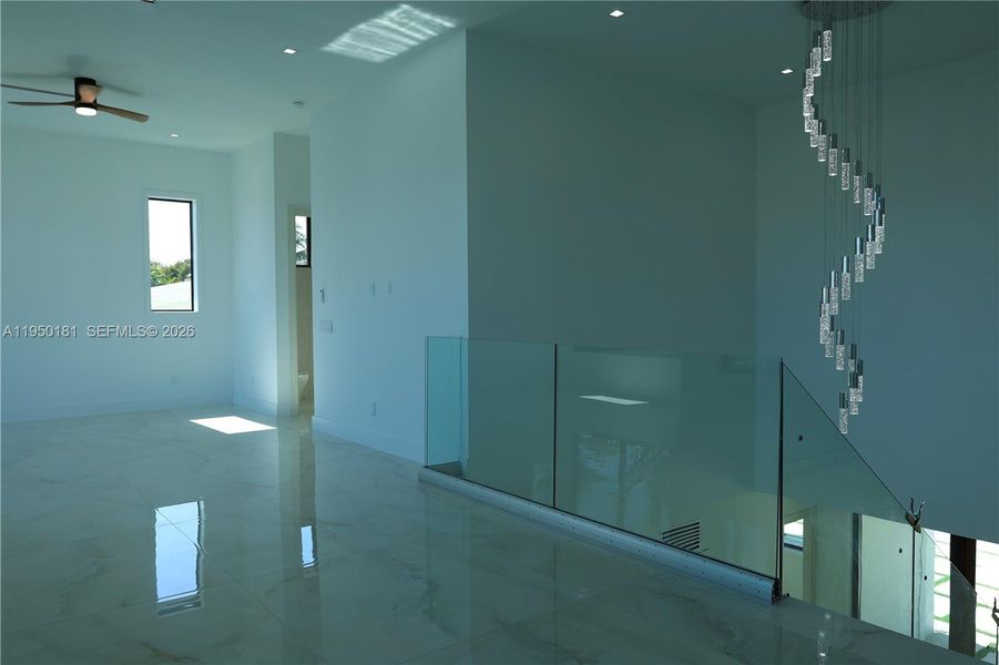 Spacious, unfurnished interior of a new home in , Key Largo (Image 21).