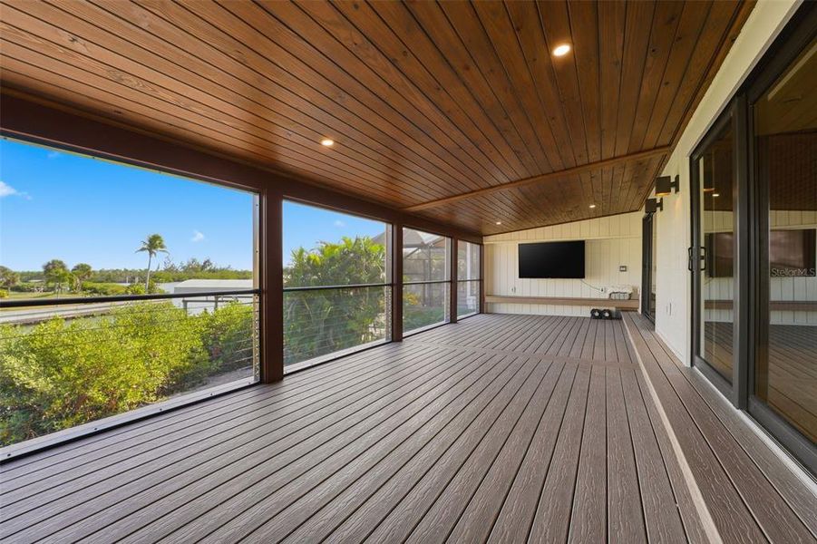 Exterior details and patio area of a home in , Englewood (Image 40).