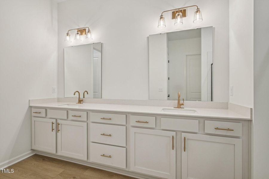 31-web-or-mls-W Crescent Mills Blvd-S260 31-web-or-mls-W Crescent Mills Blvd-S260