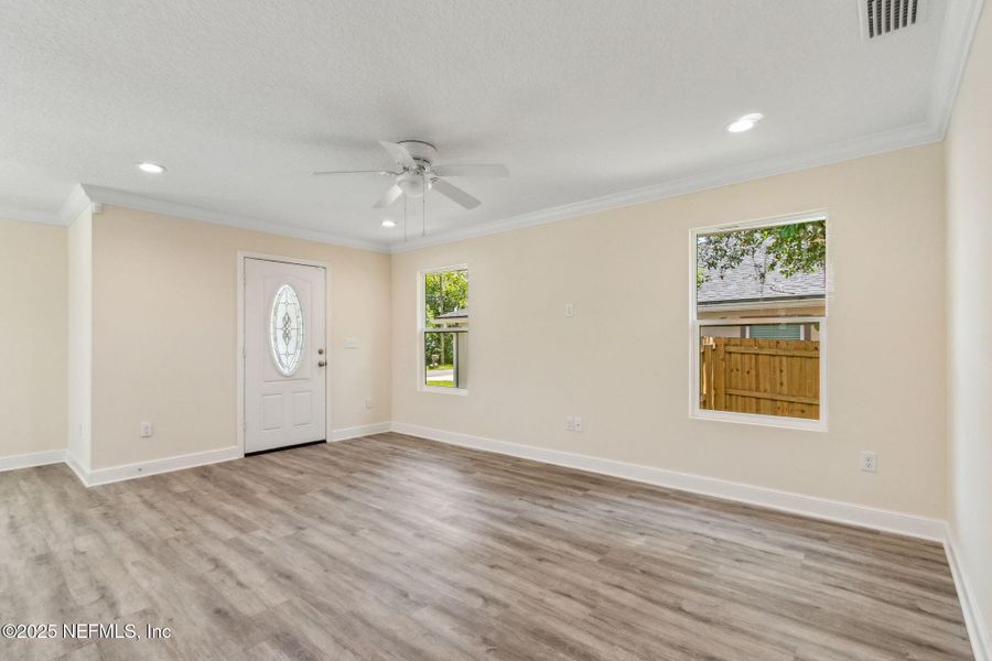 Spacious, unfurnished interior of a new home in , Jacksonville (Image 23).