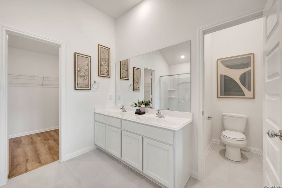 Furnished interior view inside a new home in Verano Farms, Von Ormy (Image 10).
