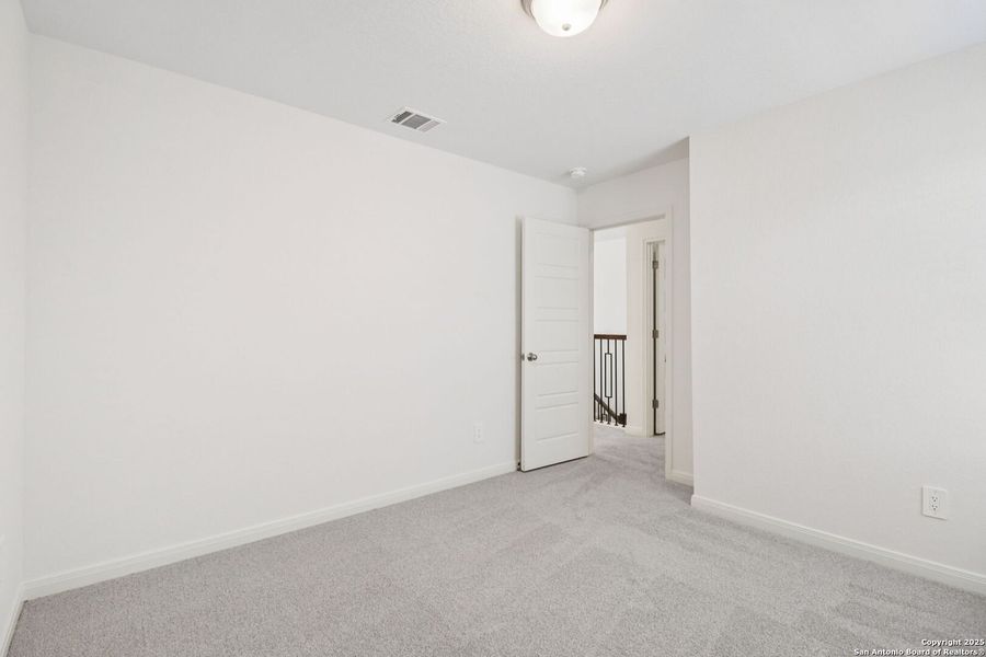 Spacious, unfurnished interior of a new home in Thomas Pond, San Antonio (Image 34). Spacious, unfurnished interior of a new home in Thomas Pond, San Antonio (Image 34).