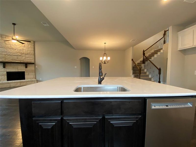 Huge island has stainless single basin sink & ORB extendable faucet Huge island has stainless single basin sink & ORB extendable faucet