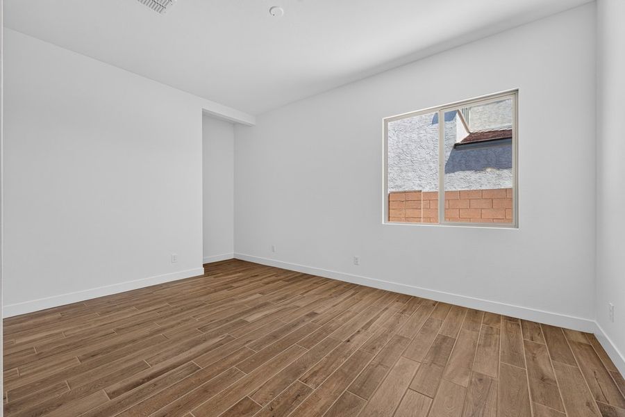 Spacious, unfurnished interior of a new home in Combs Ranch, San Tan Valley (Image 21).