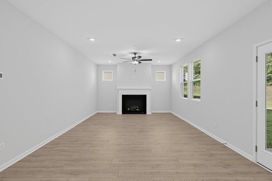 Spacious, unfurnished interior of a new home in Windance Lake, Loganville (Image 29). Spacious, unfurnished interior of a new home in Windance Lake, Loganville (Image 29).