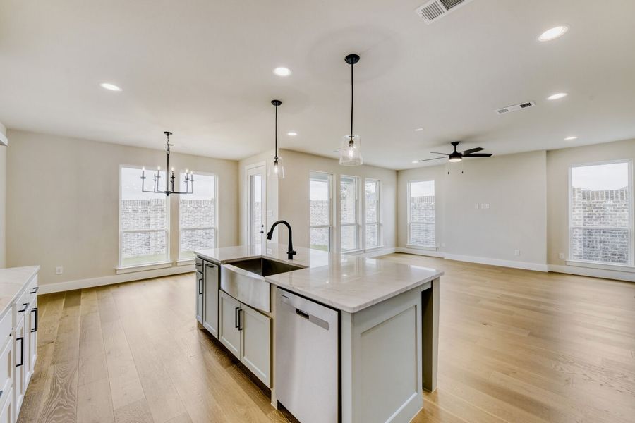 3245 Vaquero - Kitchen 3245 Vaquero - Kitchen