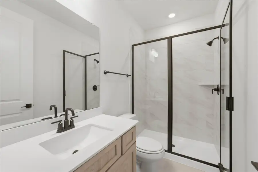 Furnished interior view inside a new home in Sienna 40', Missouri City (Image 10). Furnished interior view inside a new home in Sienna 40', Missouri City (Image 10).