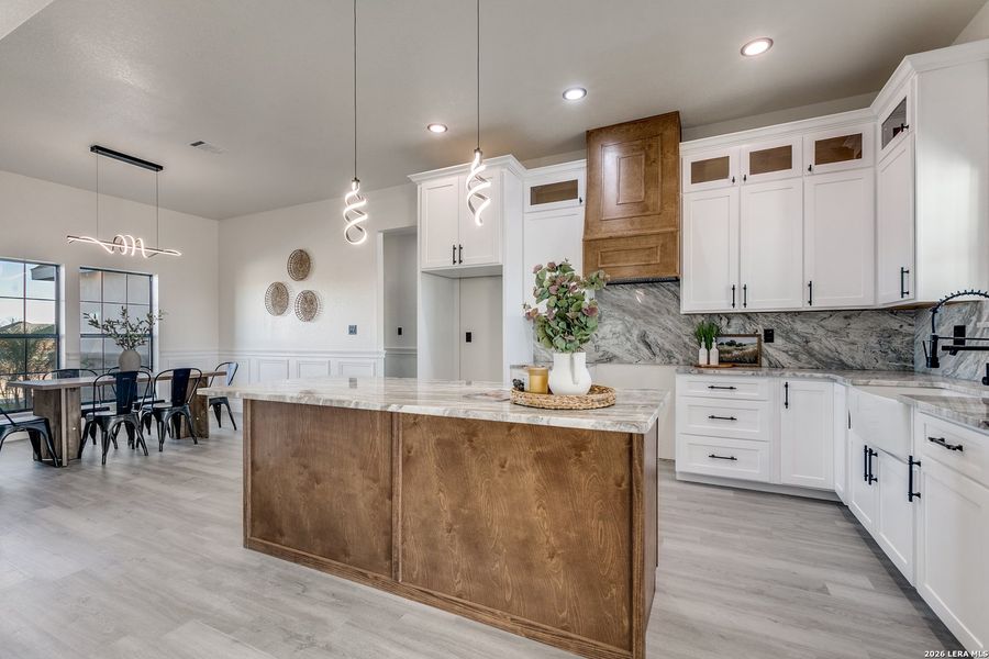 Furnished interior view inside a new home in , Atascosa (Image 6).