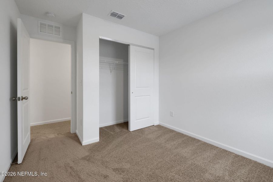 Spacious, unfurnished interior of a new home in Kasen Oaks, Jacksonville (Image 20).