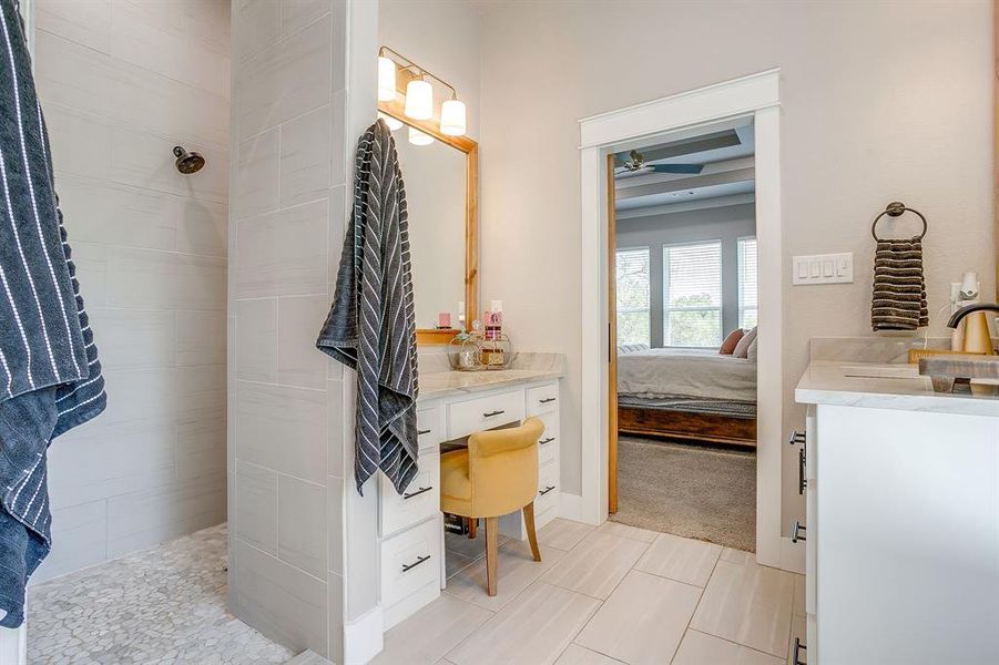 Furnished interior view inside a new home in , Weatherford (Image 26).