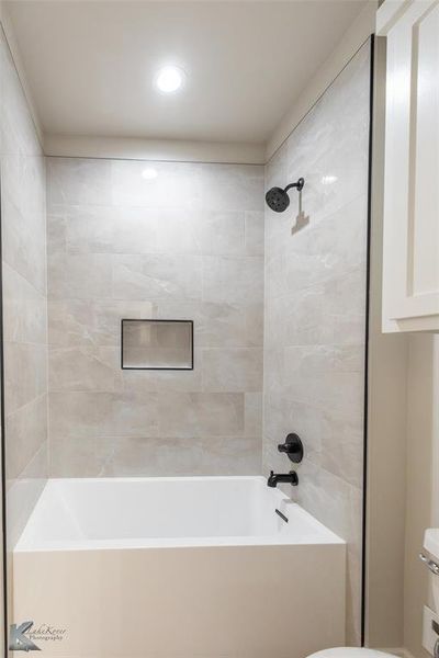 Close-up of interior finishes inside a home in , Abilene (Image 16).