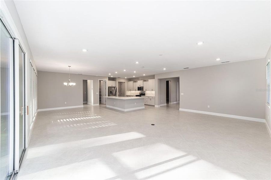 Spacious, unfurnished interior of a new home in , Ocala (Image 31).